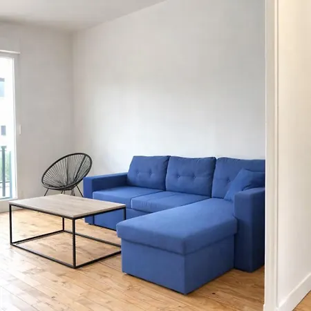 Le Cosy Baudricourt - Garage And Balcony Apartment