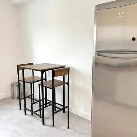 Le Cosy Baudricourt - Garage And Balcony Apartment